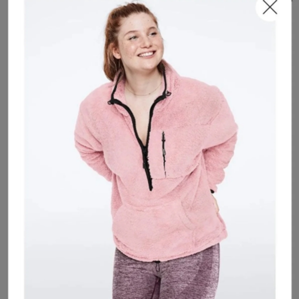 VS PINK TEDDY HALF ZIP S - Picture 2 of 4